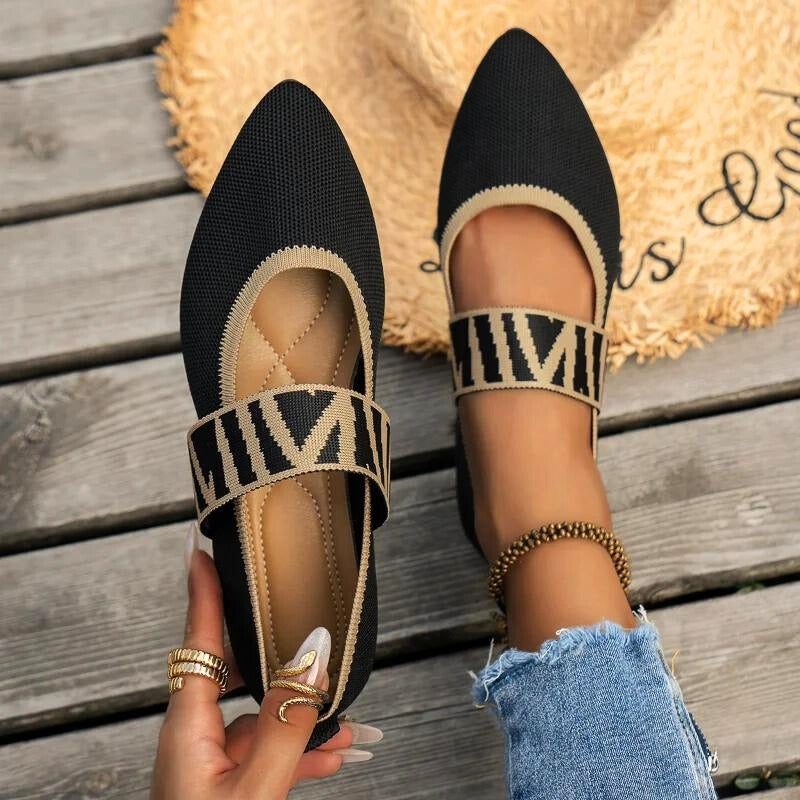 Quirina | Damen Ballerina Schuhe | Spitze Form mit elastischem Riemen flach