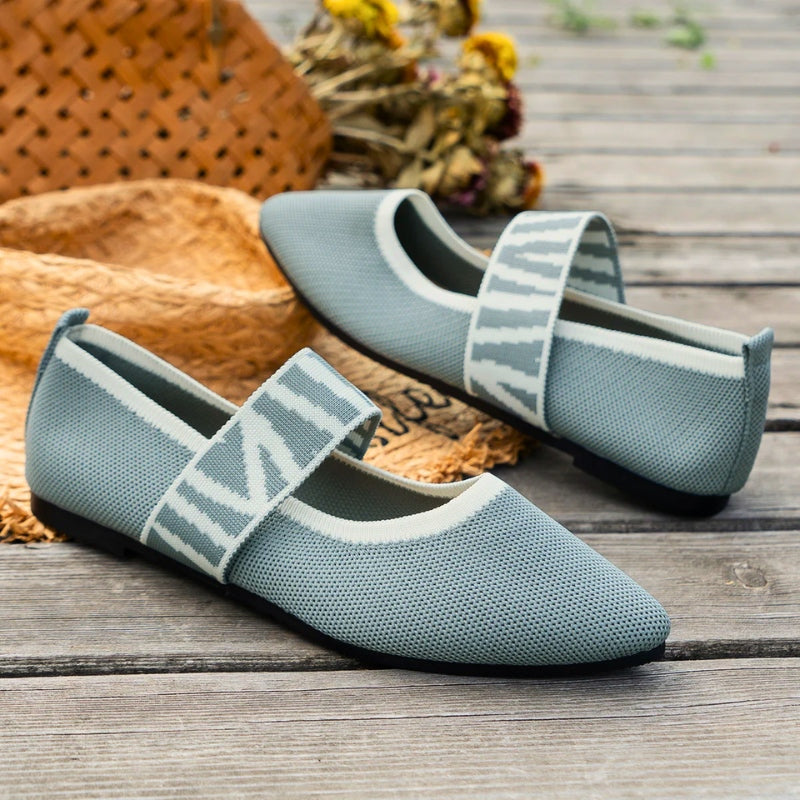 Quirina | Damen Ballerina Schuhe | Spitze Form mit elastischem Riemen flach