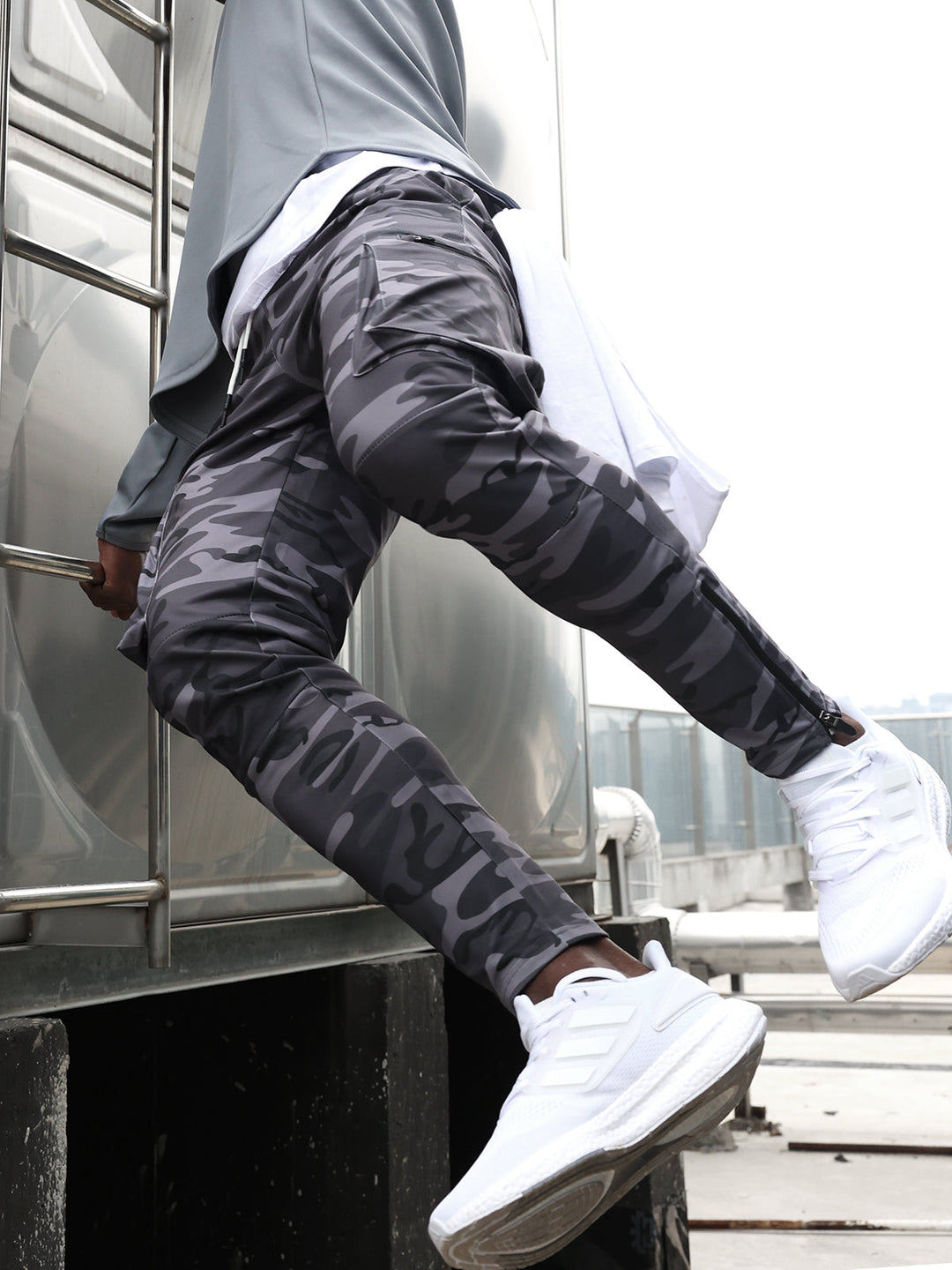 Declan | Herren Bequeme Slim Fit Cargo Jogginghose mit Kordelzug