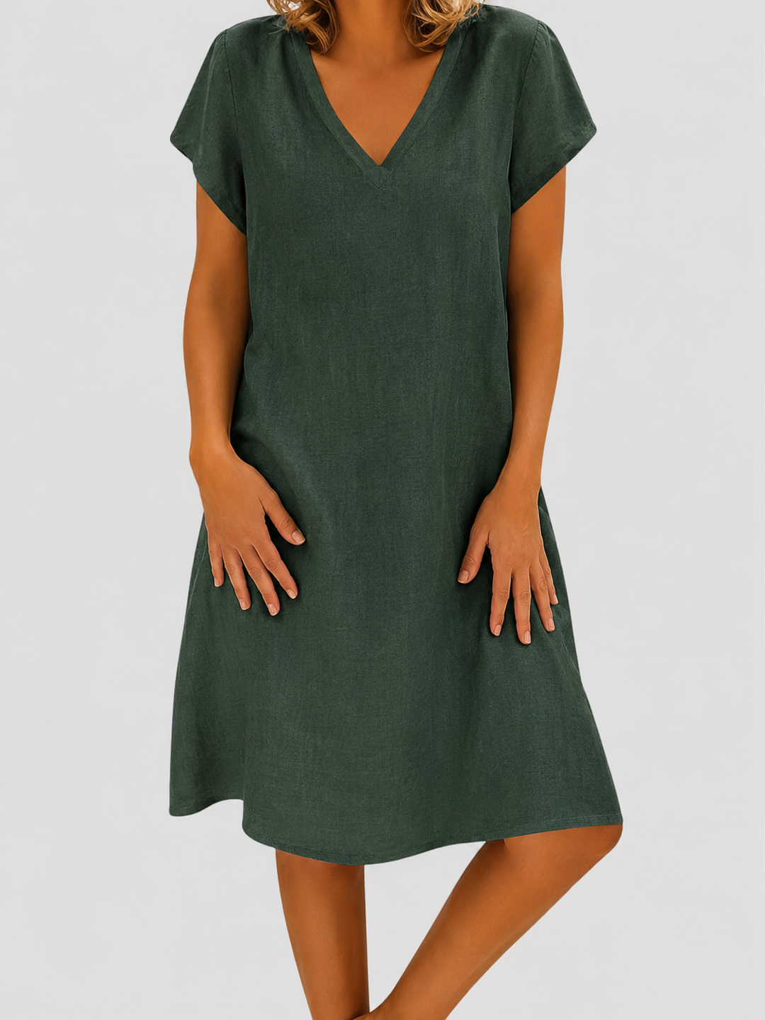 Greta | Robe midi légère à col en V pour invitée à un mariage