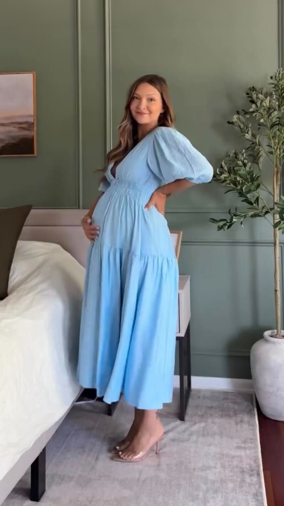 Emma | Damen Elegantes V-Ausschnitt Hochzeitsgastkleid mit Puffärmel