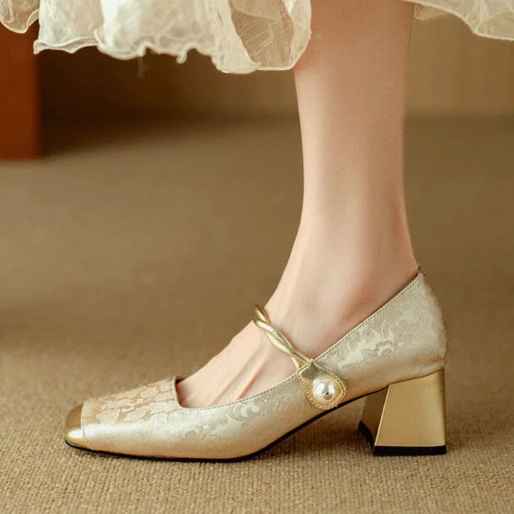 Brunhilde | Damen Mary Jane Pumps mit Eckiger Zehenkappe und floralem Design