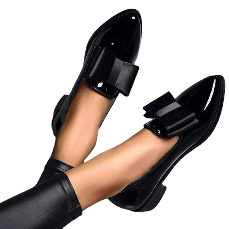 Salome | Damen Loafer Glänzend mit dekorativer Schleife und Blockabsatz