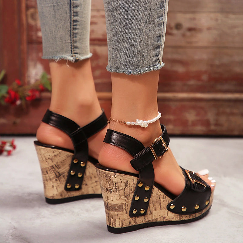 Xyrelia | Damen Mehrriemen Keilabsatz Sandalen