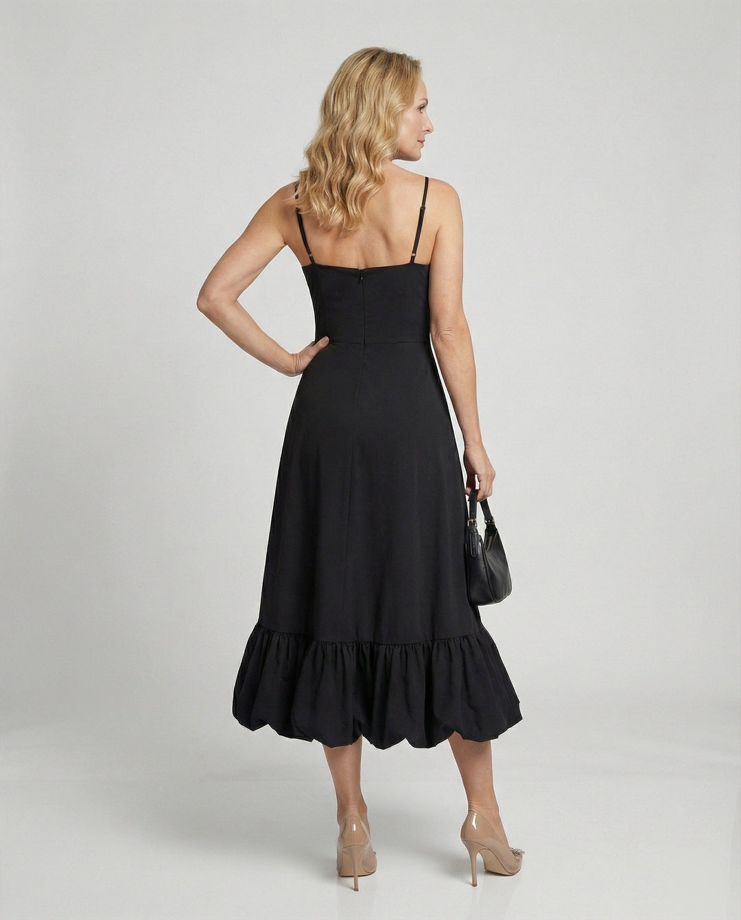 Dorota | Damen Maxikleid mit Schmalen Trägern und zeitlosem Design