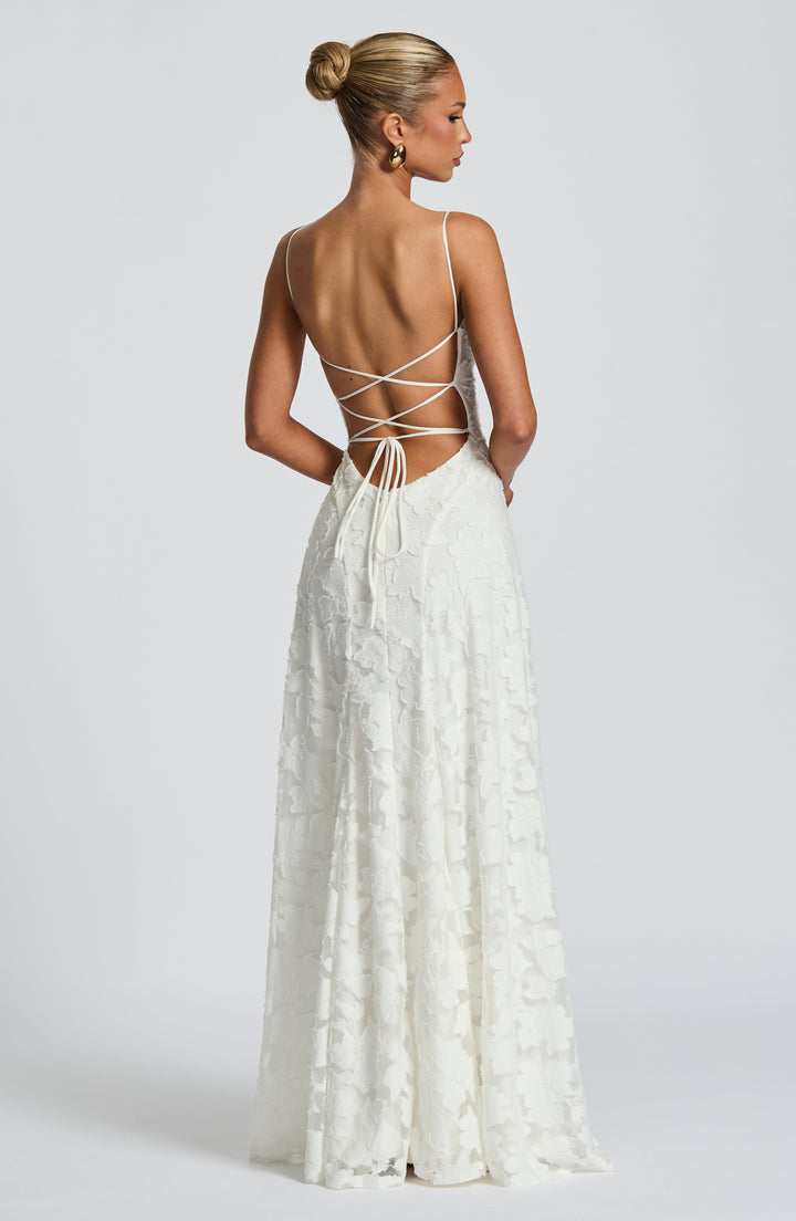 Antonia | Women&