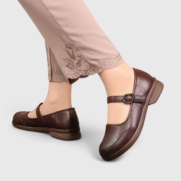 Daniela | Damen Vintage Slip-on Schnalle Mary Janes