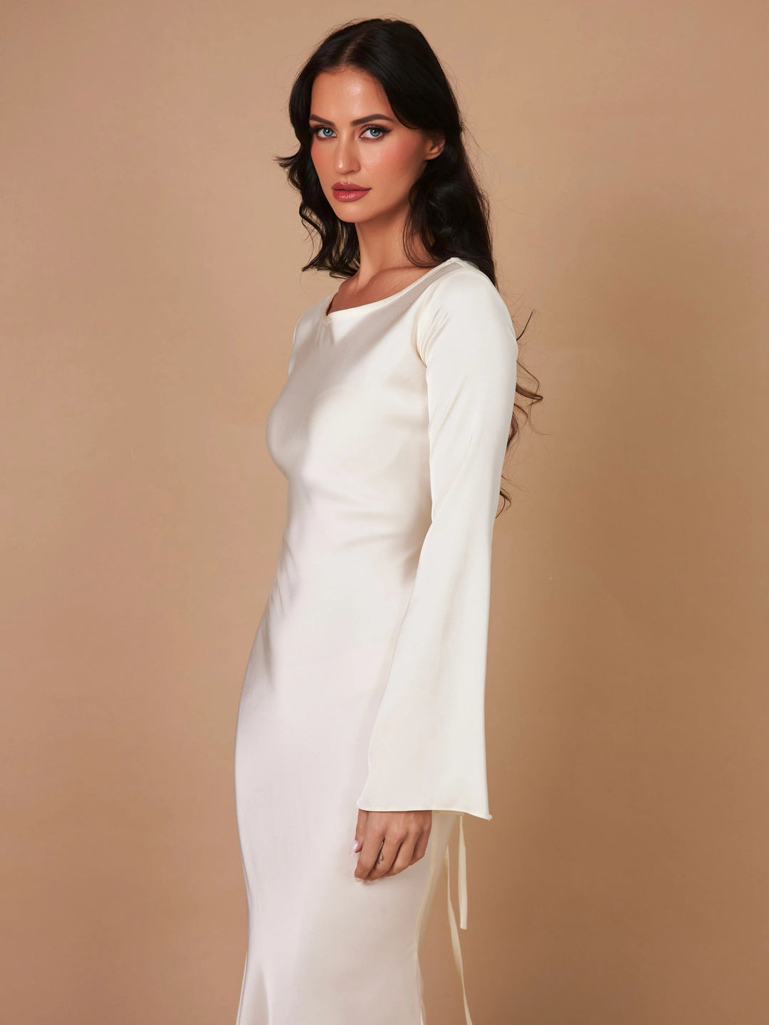Katja | Damen Elegantes Satin Maxikleid mit langen Ärmeln