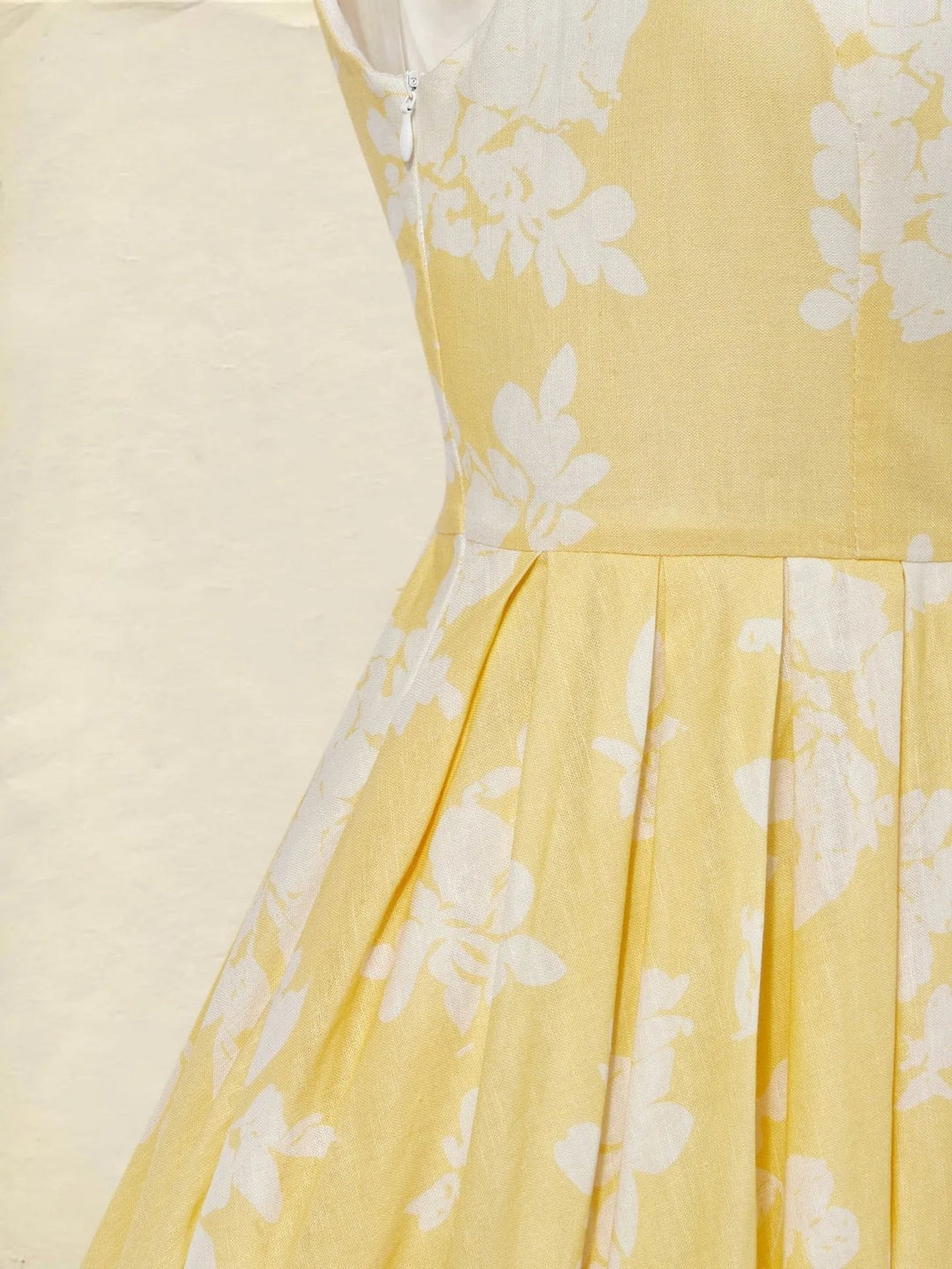 Priska | Damen Elegantes Hochzeitsgast Midikleid mit Blumenmuster