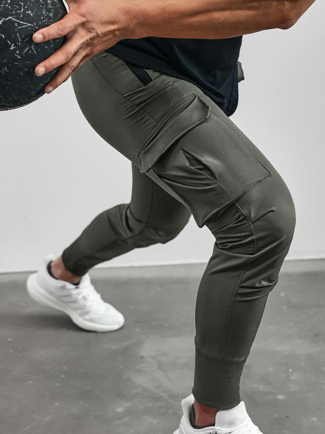 Ethan | Herren Technische Slim Fit Cargo Jogginghose